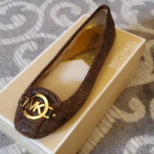 MK LOAFER